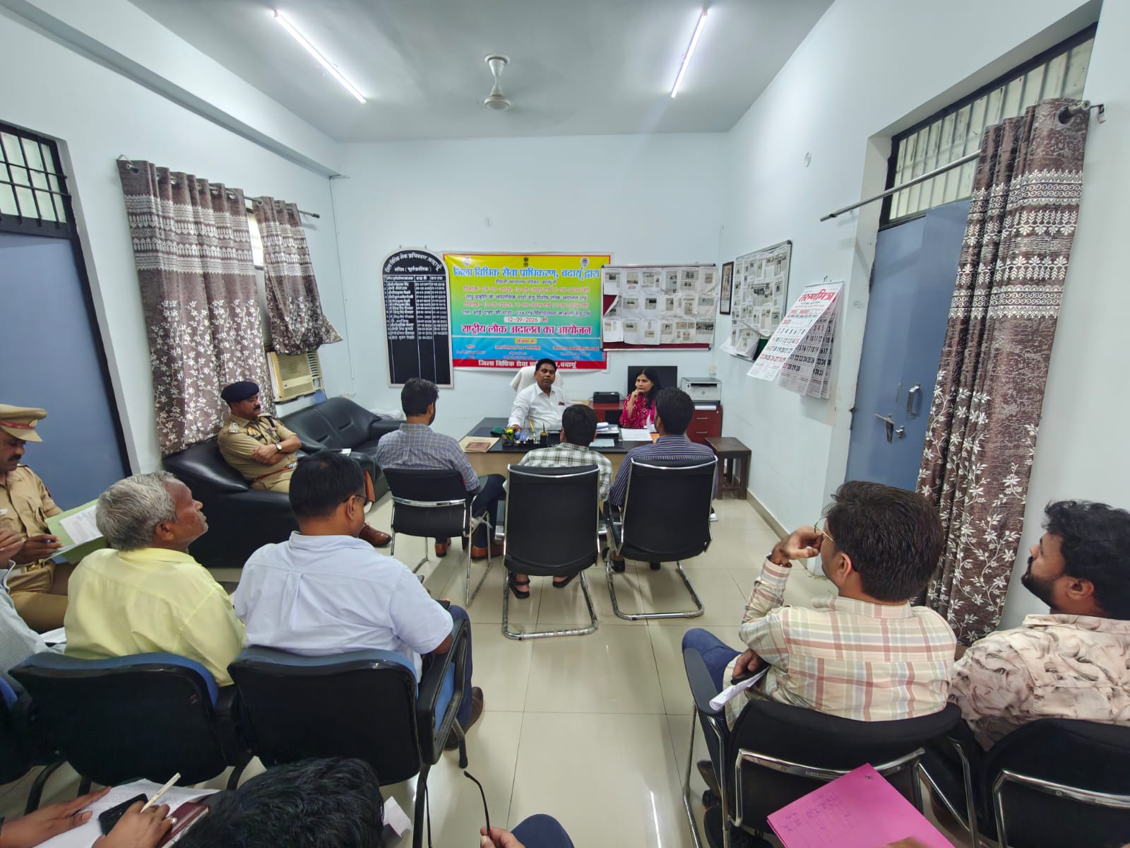 राष्ट्रीय लोक अदालत को सफल बनाने के लिए प्रशासनिक अधिकारियों के साथ बैठक आयोजित