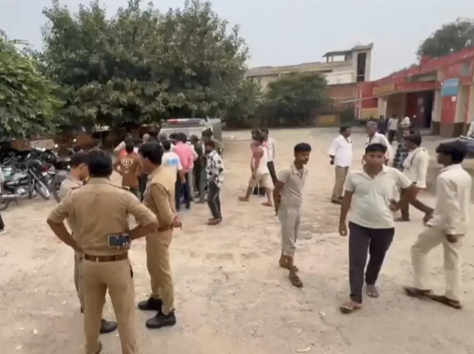 बदायूं में दो बाइकों की टक्कर, एक युवक की मौत