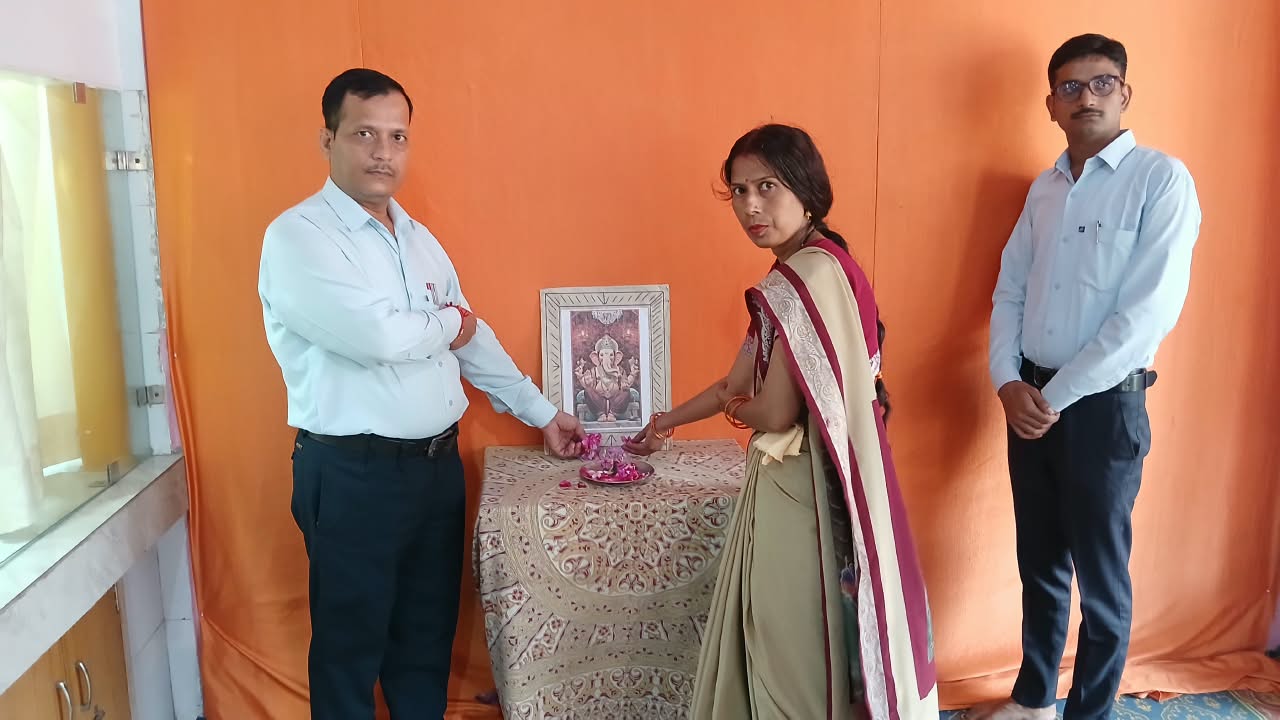 शिव देवी सरस्वती शिशु मन्दिर में हर्षोल्लास से मनाया गया राष्ट्रीय हिंदी दिवस एवं गणेश चतुर्थी का पर्व