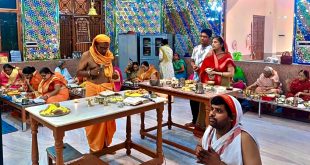 उझानी में जैन मंदिर में गूंजे भक्ति के स्वर, विधान पूजा में उमड़े श्रद्धालु।